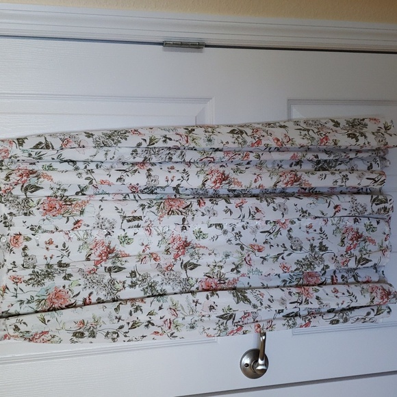 Lovely NEW Dress - Picture 4 of 12